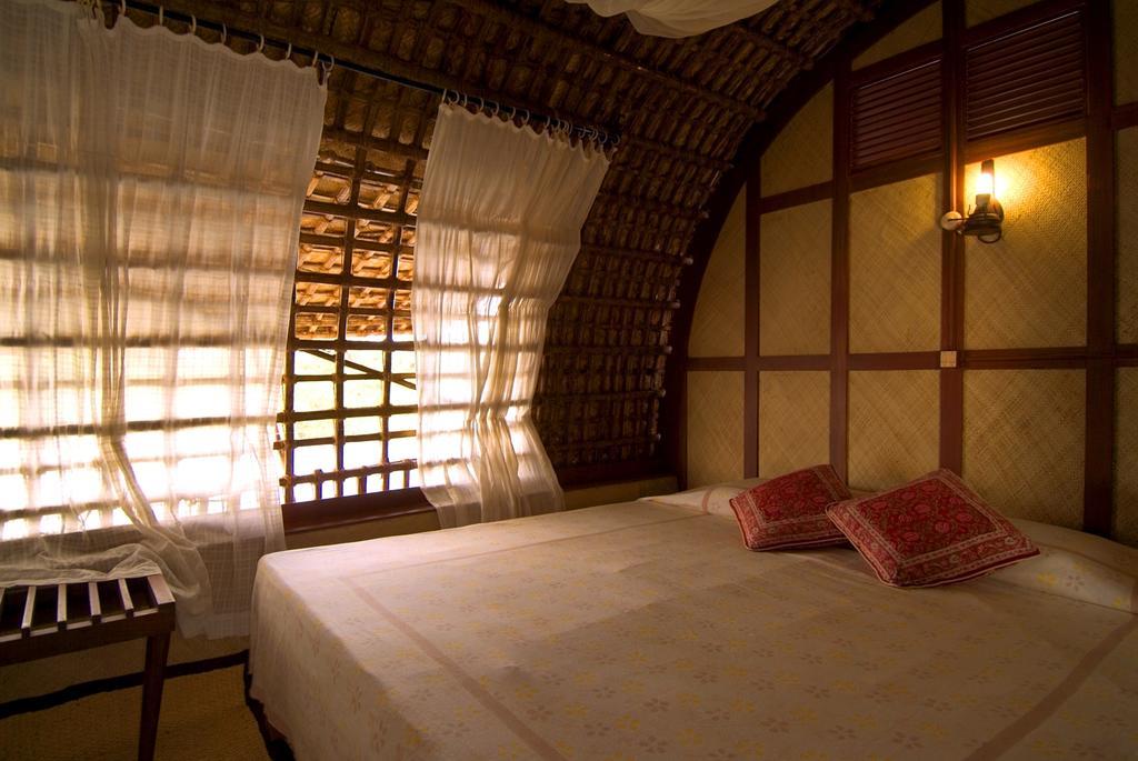 Hotel Spice Coast Cruises - Houseboat, A Cgh Earth Experience Alappuzha Exteriér fotografie